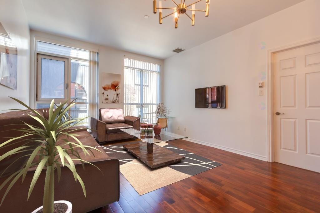 Vieux-Montréal et Cité Mmédia- Magnifique condo 3-1 /2, haut plafond | 3303169