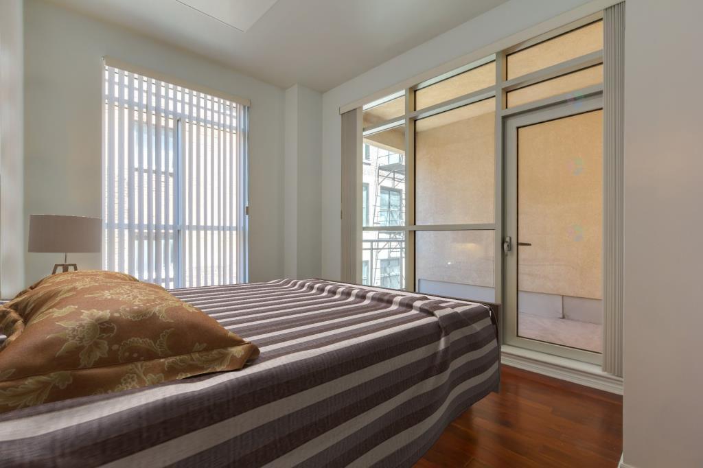 Vieux-Montréal et Cité Mmédia- Magnifique condo 3-1 /2, haut plafond | 3303169