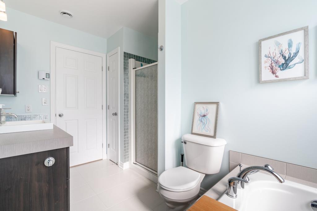 Condo 4 1/2 meublé clé en main!! 2 Statts 2-Bedroom | 3303173