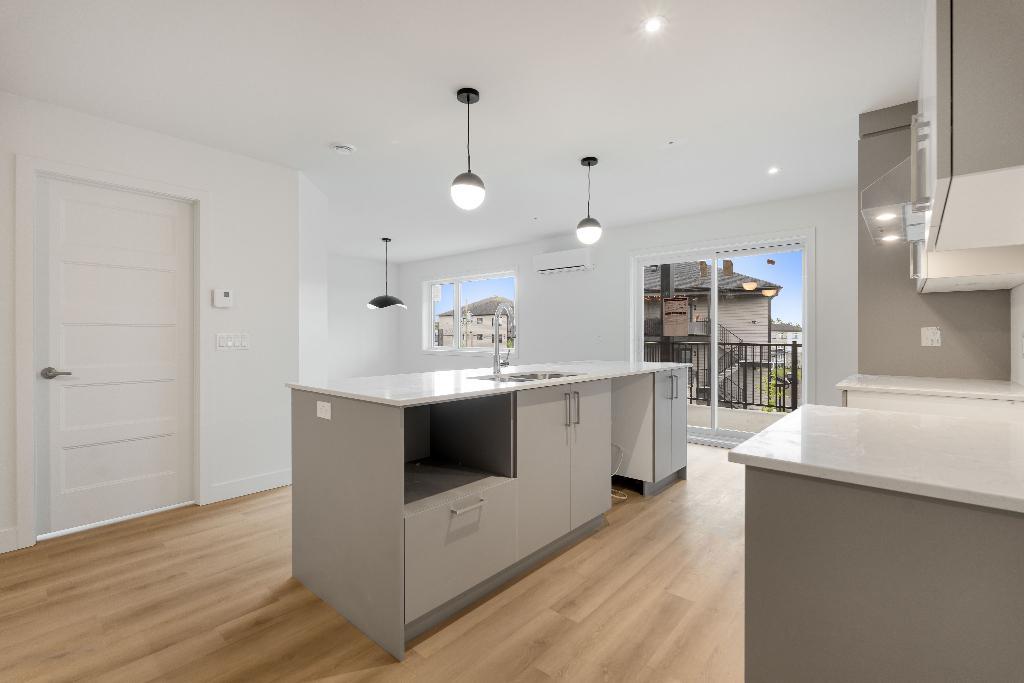 Appartement 4 1/2 East-Angus | 3303231