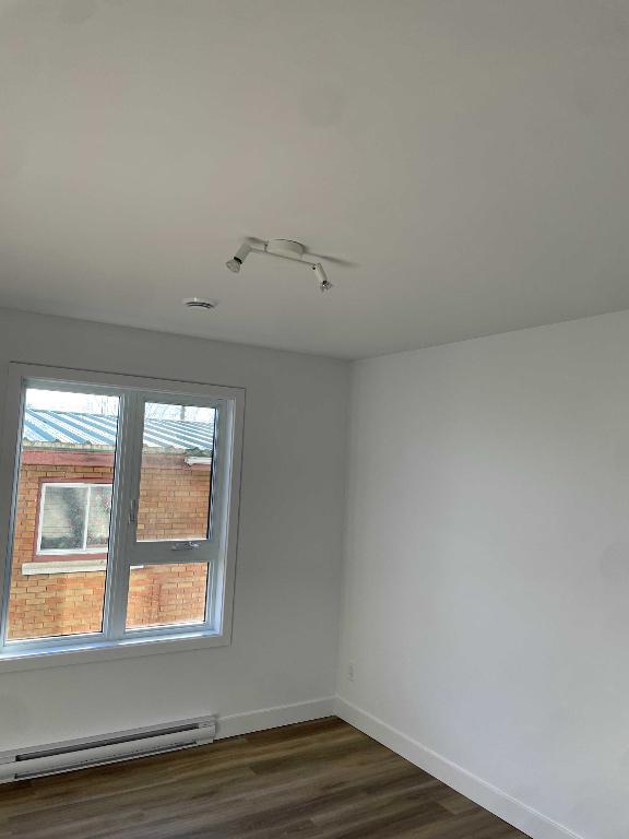 Grands 5½ 2e étage, construction neuve | 3303305