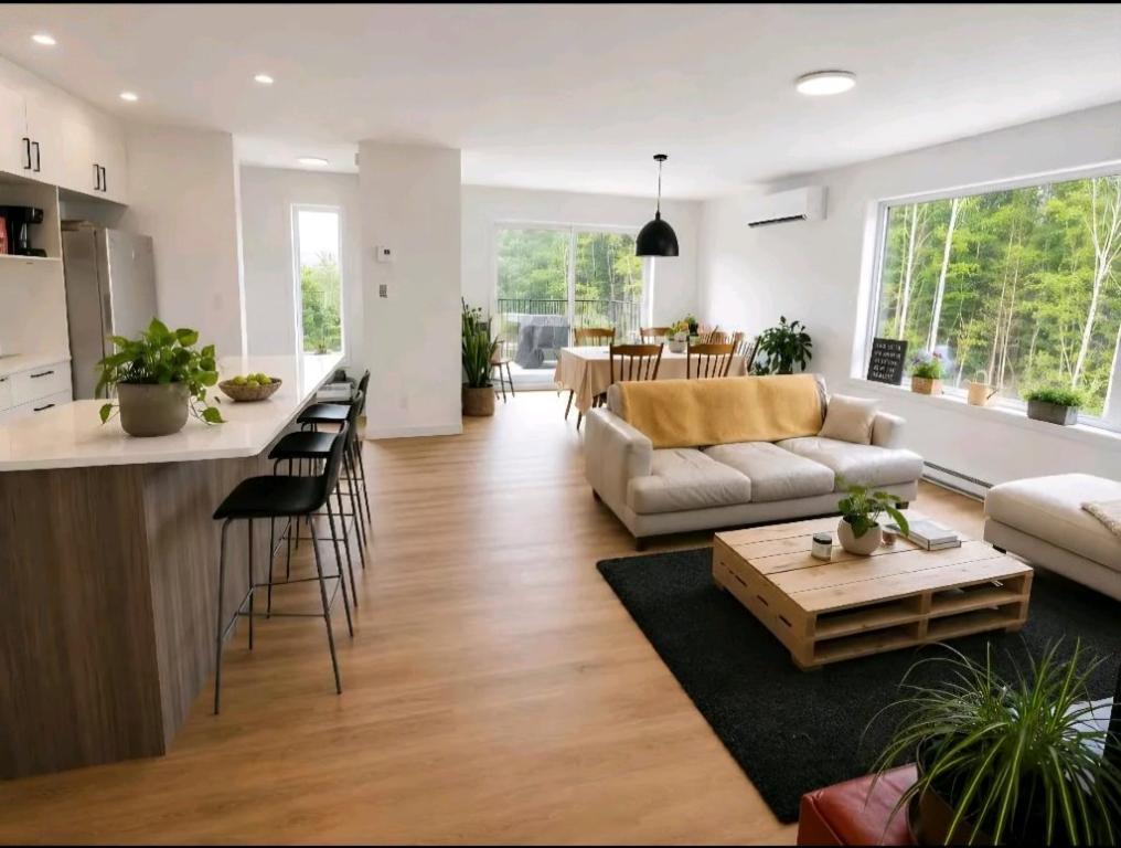 Appartement à louer à Rawdon | 3303317