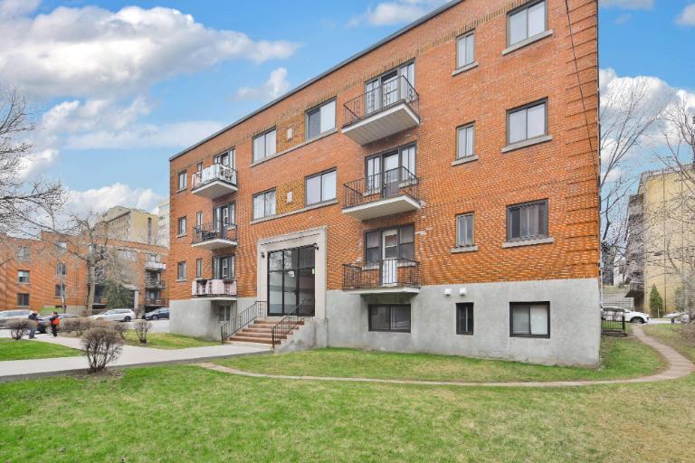 2 CH - 1 SDB - Montréal - $1,949 /mo | 3303353