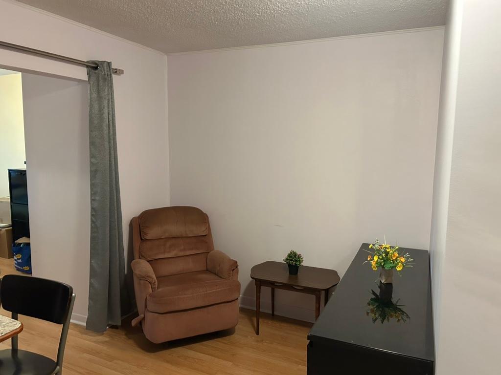 31/2 logement, très propre silencieux, climatisé tout compris. | 3308338
