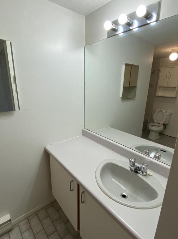 2 CH - 1 SDB - Granby - $1,299 /mo | 3303498