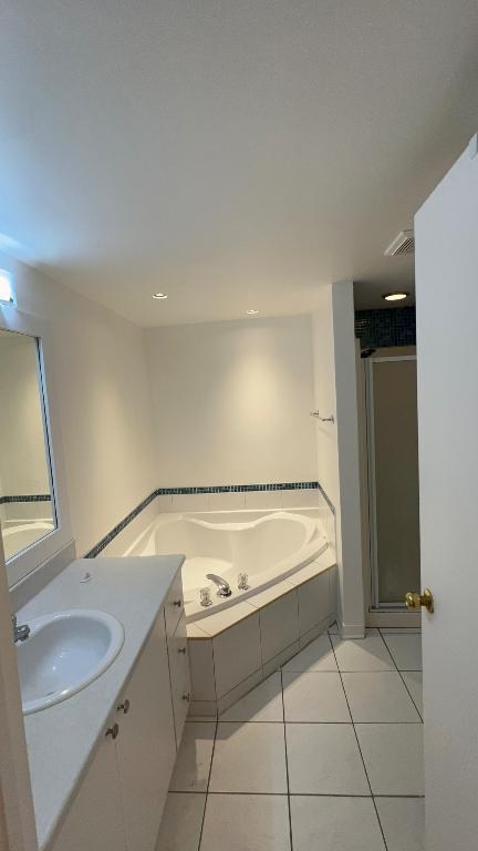 Condo 4 1/2 POINTE-AUX-TREMBLES | 3303517