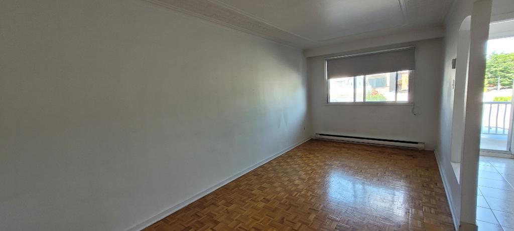 St. Léonard 4.5 avec entrée privée - AOÛT | 3308534