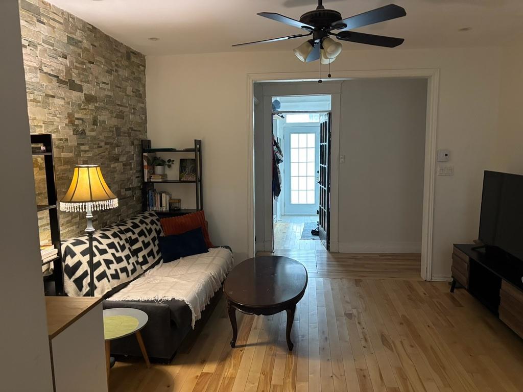 Superbe 41/2 style condo a Rosemont avec cour | 3308576