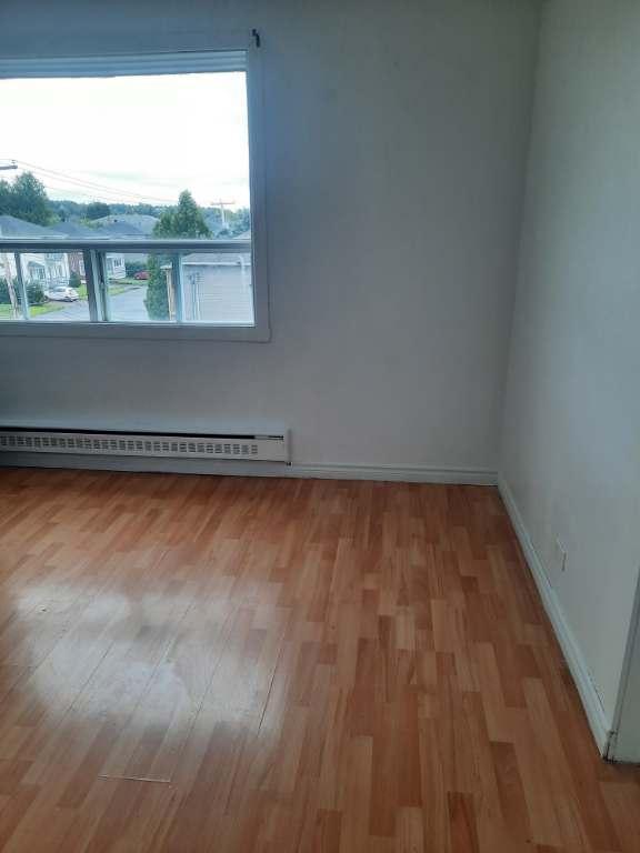 STUDIO LIBRE NOVEMBRE/DÉCEMBRE - À ALMA | 3303834