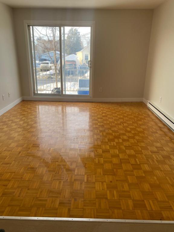 Spacious 1 BR apartment – ​​Saint-Hubert | 3303840