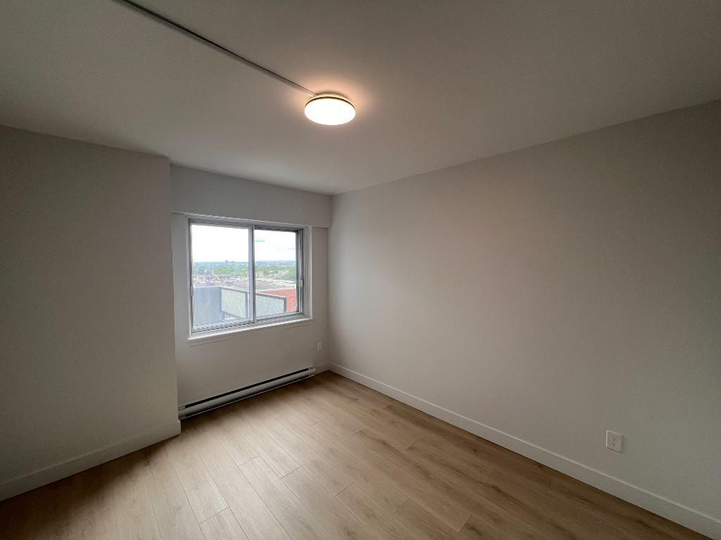 Fully Renovated 4½ Apartments Available - A louer • For Rent | 3308728