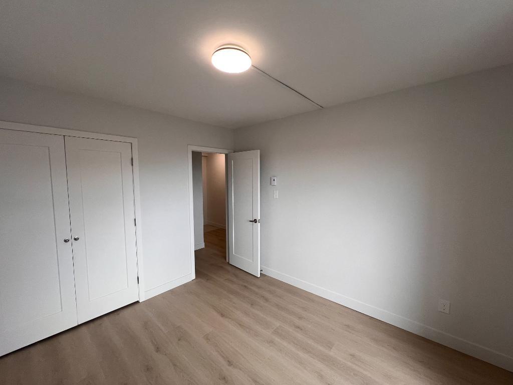 Fully Renovated 4½ Apartments Available - A louer • For Rent | 3308728