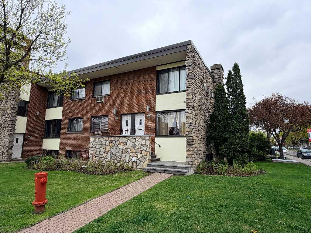 Grand 5 1/2 avec 3 chambres, terrasse et garage pres du REM Montpellier. | 3304171