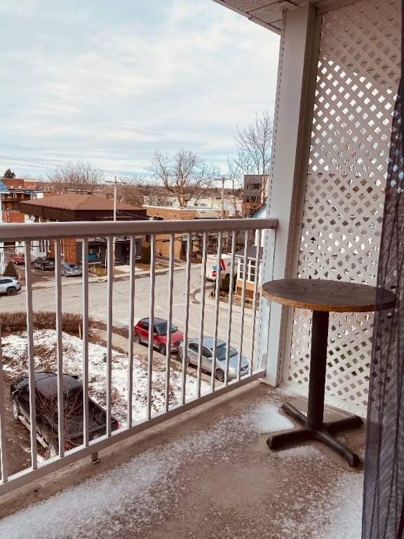 Prêt a vivre possibilité court terme ! 2 minutes du Cégep - meublé, wifi, chauffage inclus | 3304289