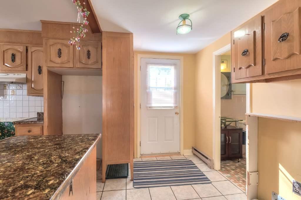 À LOUER – Grand 4½ semi-meublé avec terrasse, jardin et stationnement privé | Vieux-Longueuil — 1 700$/mois | 3304301