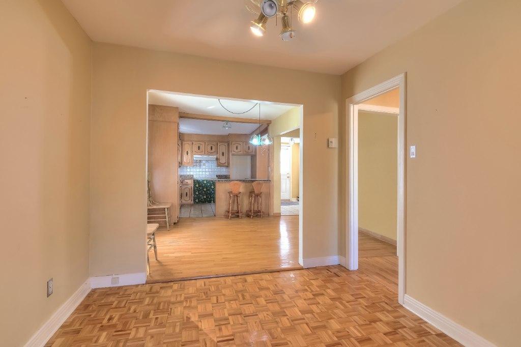 À LOUER – Grand 4½ semi-meublé avec terrasse, jardin et stationnement privé | Vieux-Longueuil — 1 700$/mois | 3304301
