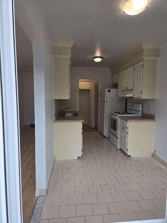 3 1/2 Renove Chauffage Eau Chaude Inclus | 3305187