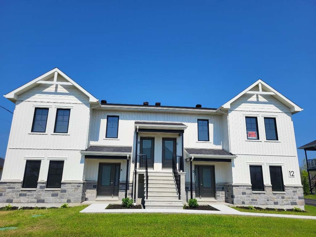 Grand 4 1/2 neuf avec garage privé | 3305856
