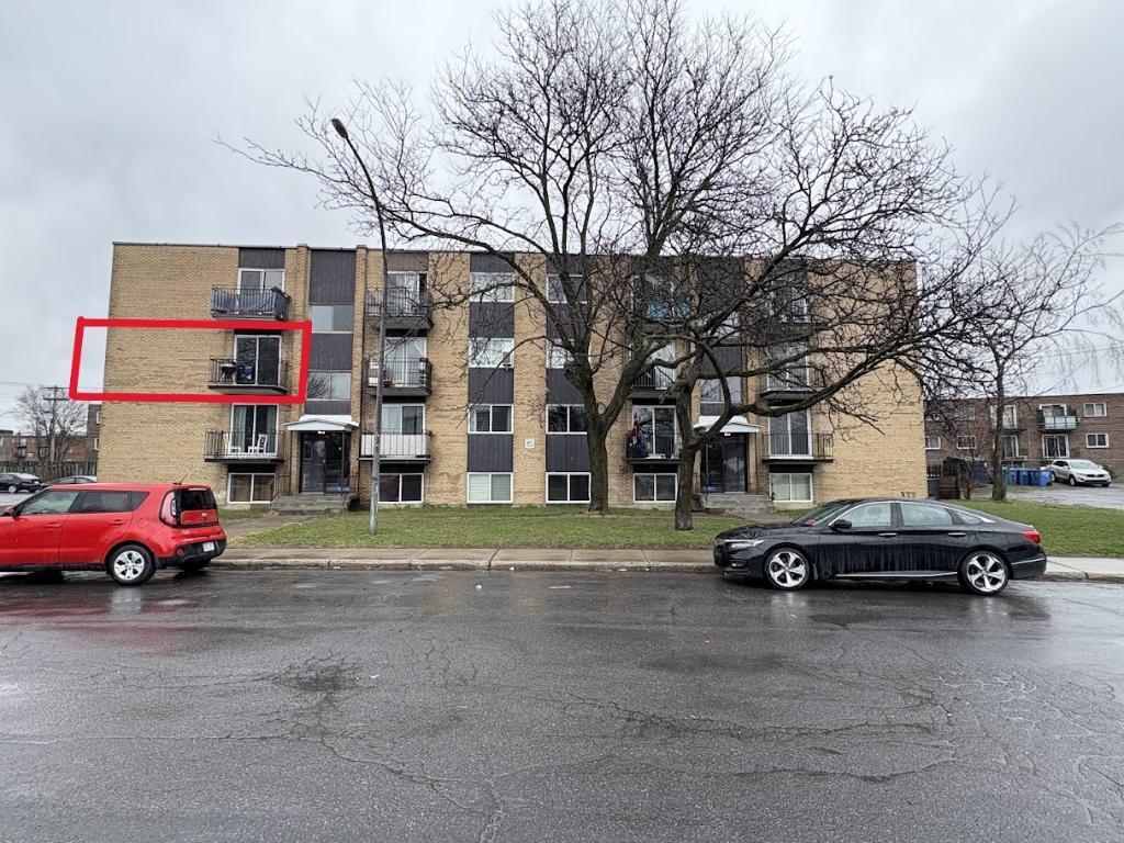 5 1/2 a Longueuil pour aout | 3306175