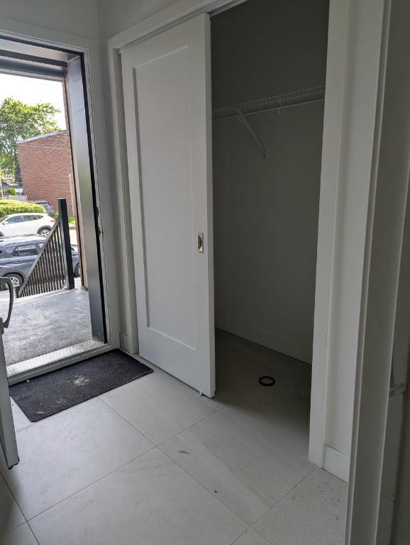 LUXUEUX 4 1/2 À LOUER À MONTRÉAL | 3306179