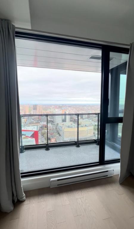 New 38th-floor Lease Transfer in Downtown Montreal | 3306182