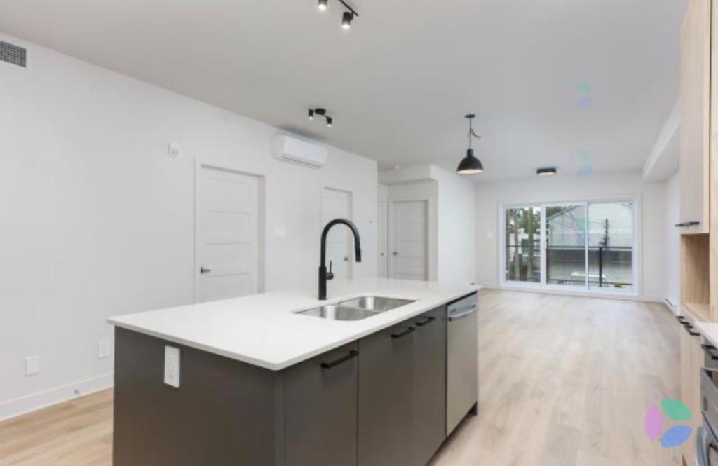 Appartement à louer - Saint-Zotique | 3307361