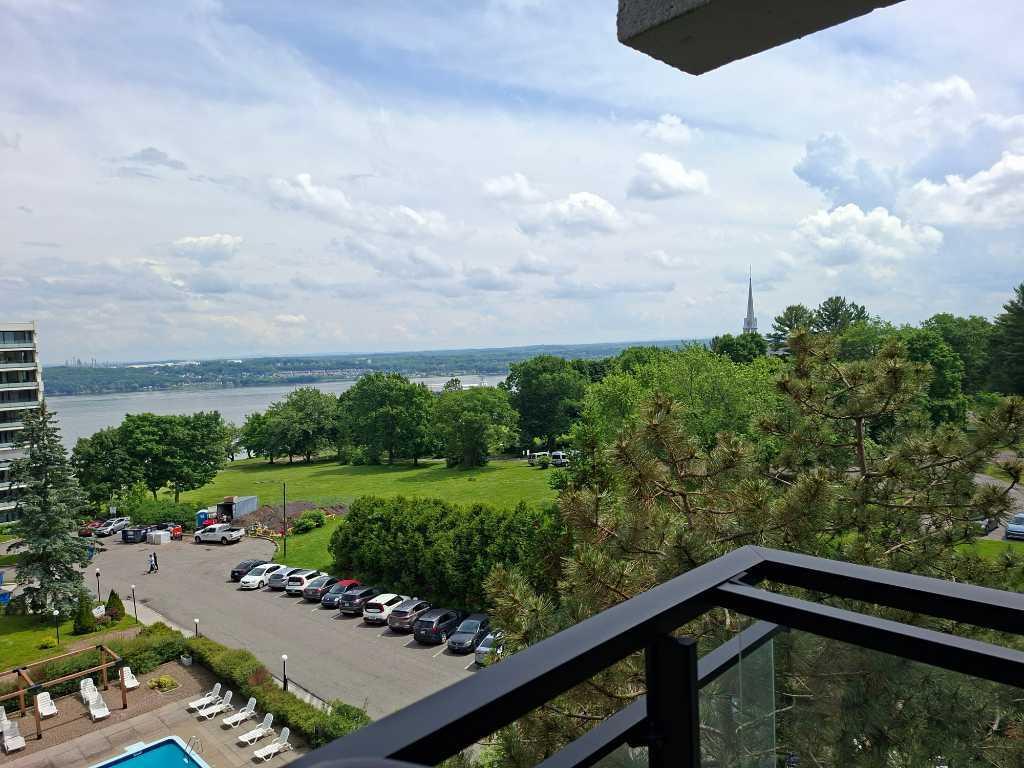 Grand 4.5, chauffé, éclairé, VUE SUR LE FLEUVE, Entre l’université & vieux Québec | 3307401