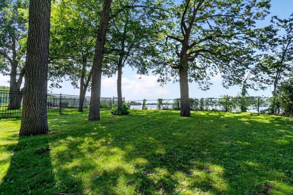 Superbe terrain au bord de l'eau à Pierrefonds à vendre | 3307469