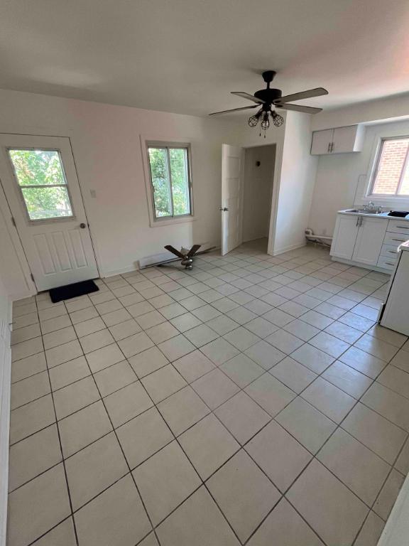 3 ½ Tétreaultville – Electros inclus - 1200$ | 3313908