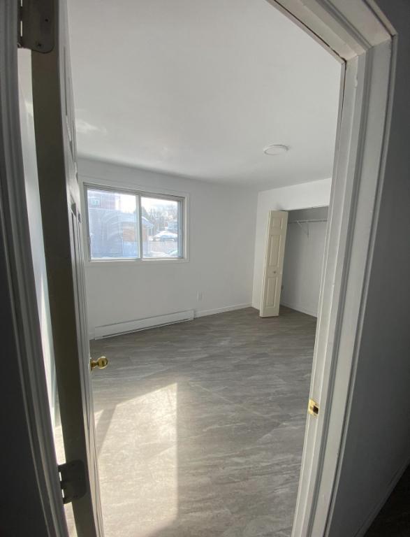 Grand 3 ½ avec chambre fermée à louer – Montréal-Nord | 3307574