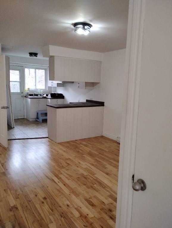 5 et demi avec garage et cour prive | 3307608