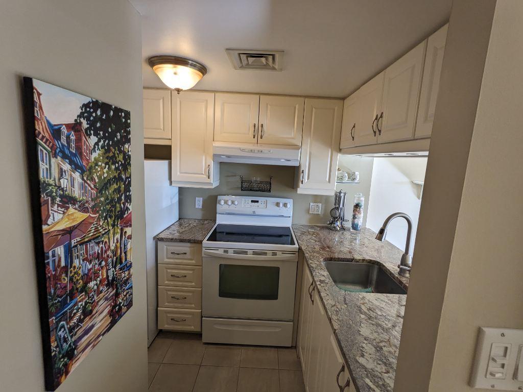 L’appartement 3 ½ dans le coin paisible, situé près de toutes les commodités, rue facile pour le stationnement, cinq minutes à pied du métro Cadillac | 3313930