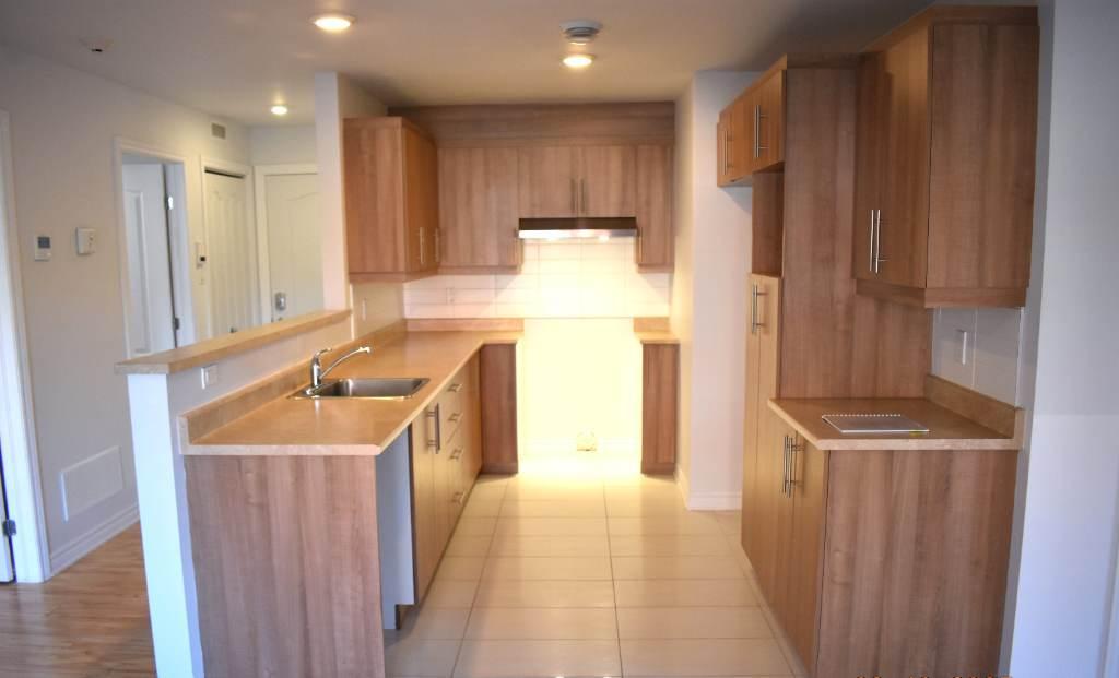 INCLUS DANS LOYER : CHAUFFAGE, EAU CHAUDE, AIR CLIMATISÉ, STATIONNEMENT | 3307627
