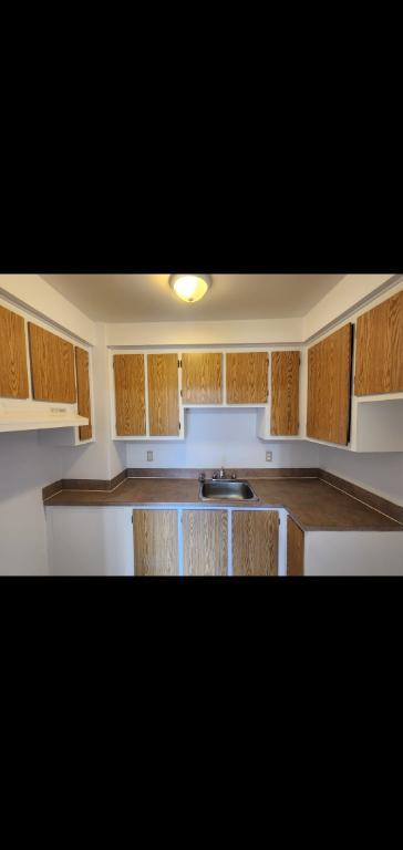 31/2 chomedy laval août proche autoroutes et carrefour | 3308242