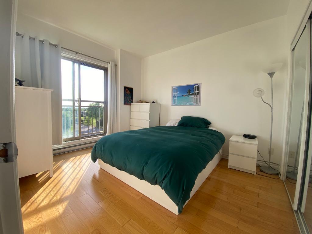 Condo à louer | 3308487