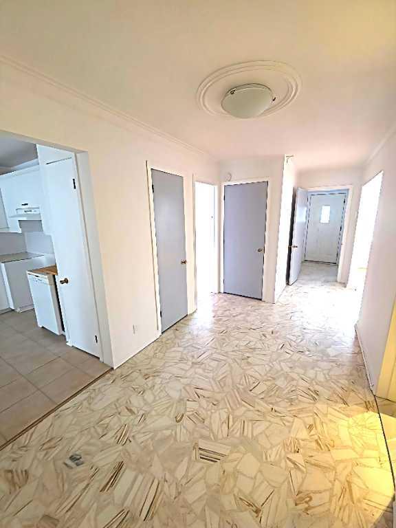 Grand 5 1/2 RDC avec jardin – Anjou – 1800 $ – Métro Radisson | 3308490