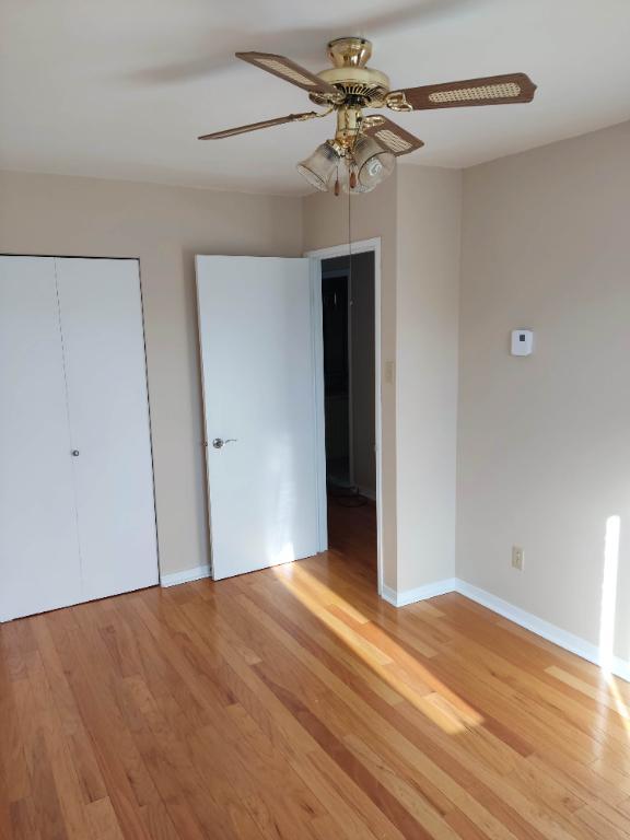 Condo spacieux 4 1/2 très lumineux situé en face de l’hôpital Cité de la Santé. Beaucoup d'espace de rangement 2 balcons (1 en avant et 1 en arrière) | 3308497