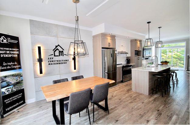 MAGNIFIQUE CONDO DE LUXE 5½ SUR 2 ÉTAGES À LOUER – CONSTRUCTION RÉCENTE (2021) – AUCUN VOISIN À L'ARRIÈRE | 3308673