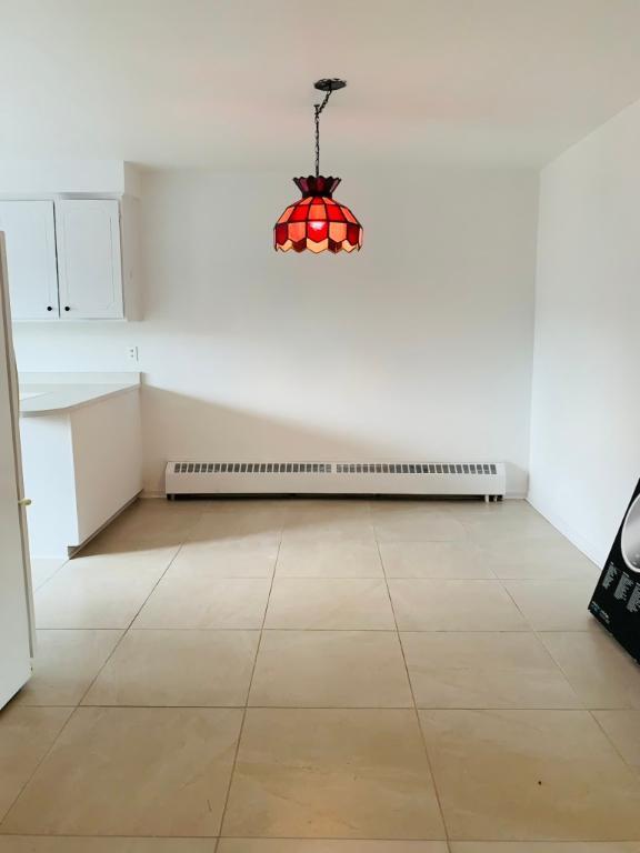 5 1/2+ 3 chambres fermées+ électroménager inclus du hauts duplex | 3308674