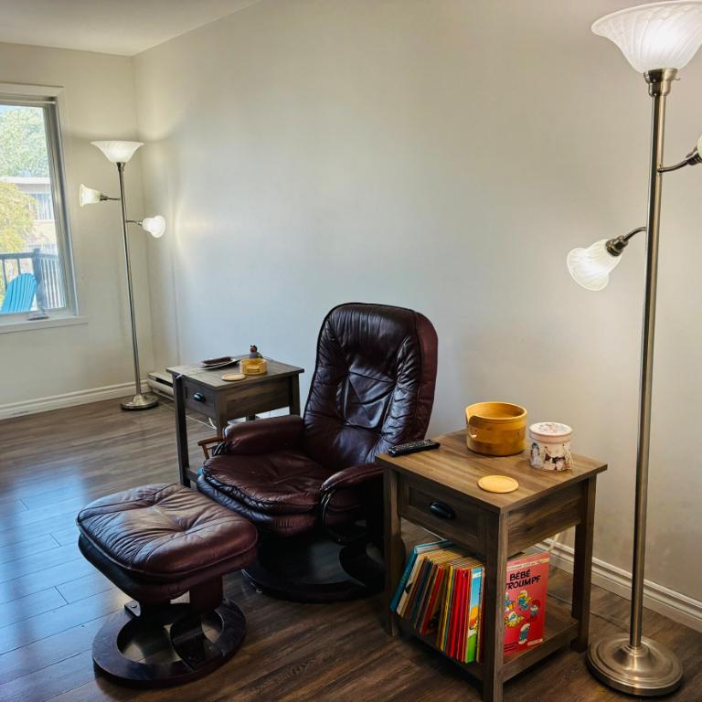 * Nouvelles photos* 4 ½ Brossard avec commodités | 3308928