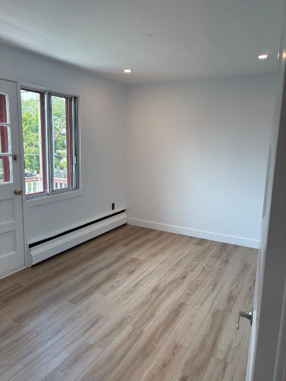4 1/2 appt rénové | 3308950