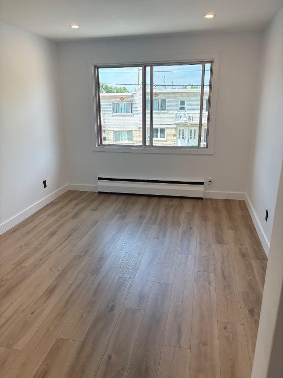 4 1/2 appt rénové | 3308950