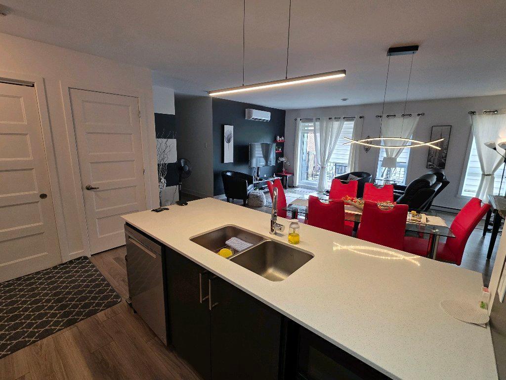 Appartement Style condo 4½ à louer, 2 chambres, 1 salle de bain | 3308965