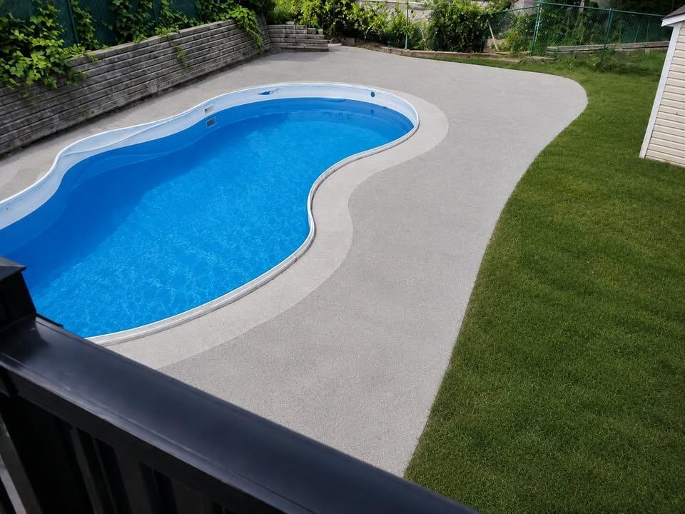 Maison 3 chambres a coucher rénové avec piscine creusée | 3308978