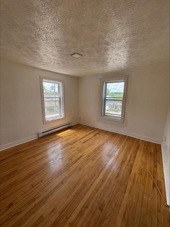 2 CH - 1 SDB - Windsor - $925 /mo | 3309054