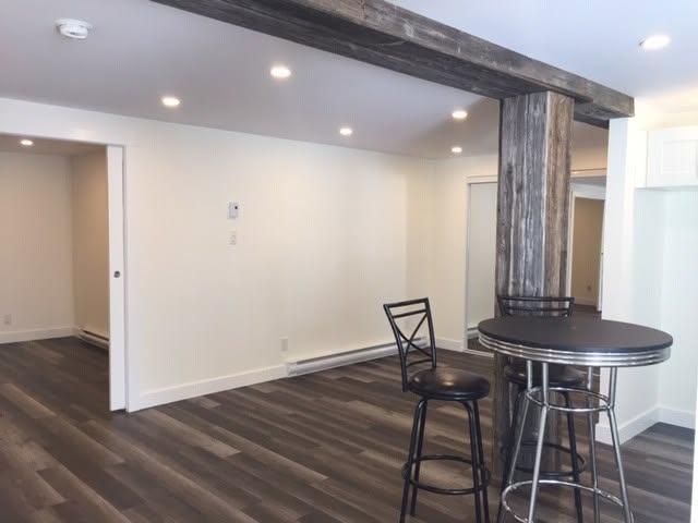 Appartement rénové d'une chambre en demi-sous-sol (3 1/2) à louer (à partir du 1er août ou 1er septembre). | 3309170