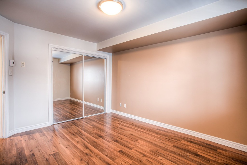 Spacieux 4 1/2 Au Coeur De Chomedey Lava | 3309653