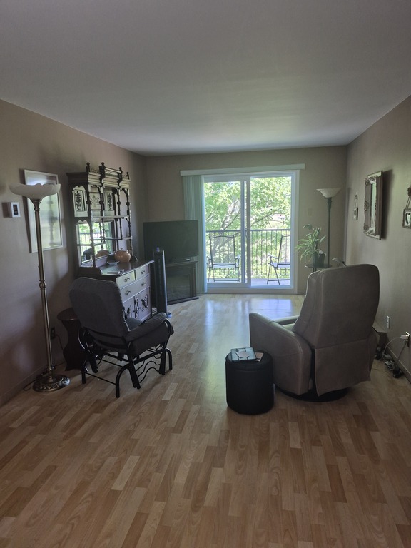Grand Logement 4 1/2 Ch./écl. A Louer | 3309654
