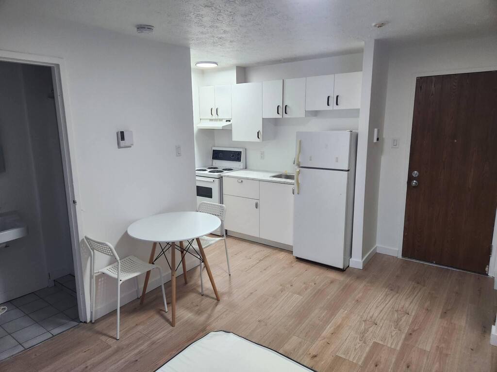 Studio - 1 1/2 à Louer Mont-Bellevue | 3309786