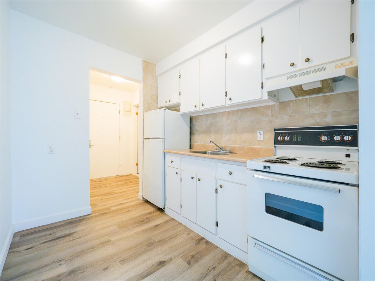 Studio 1 Bath - 1440 Boulevard Henri-Bourassa Est, Montréal | 3310126